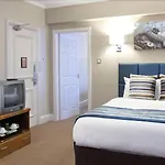Hotel The Met - Newly Refurbished 4*