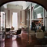 Hotel The Met - Newly Refurbished 4*