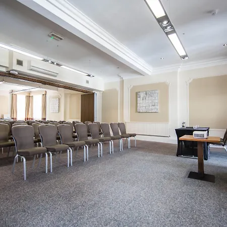 The Met Leeds 4* Leeds (West Yorkshire)