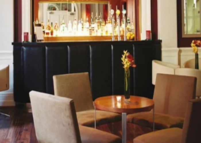 The Met - Newly Refurbished