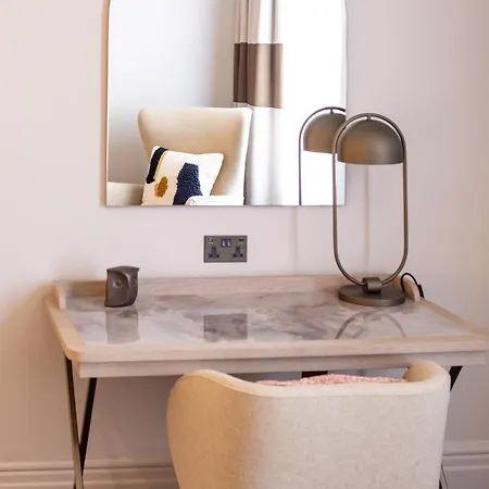 The Met - Newly Refurbished 4*