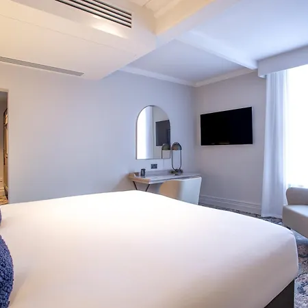 The Met - Newly Refurbished Leeds (West Yorkshire)