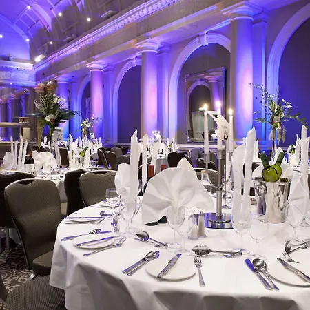 The Met - Newly Refurbished 4* Leeds (West Yorkshire)