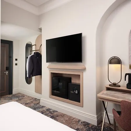 The Met - Newly Refurbished 4*