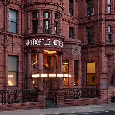 The Met - Newly Refurbished Hotel 4*