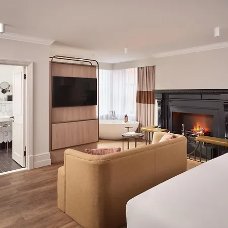 The Met - Newly Refurbished Leeds (West Yorkshire)