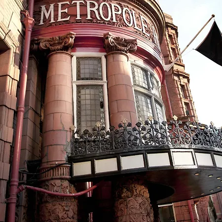 The Met - Newly Refurbished 4*