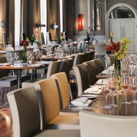 The Met - Newly Refurbished Leeds (West Yorkshire)