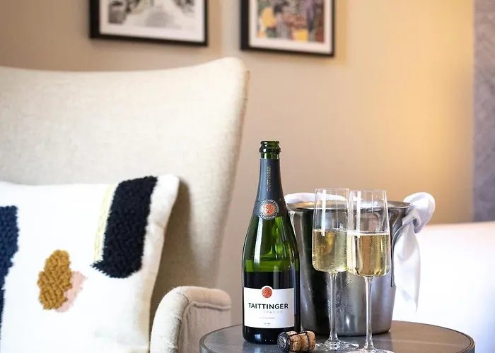 The Met - Newly Refurbished Hotel