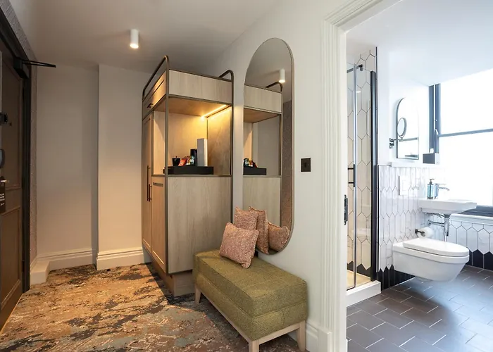 Hotel The Met - Newly Refurbished