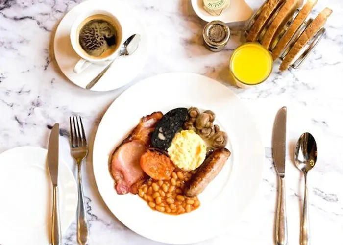 The Met - Newly Refurbished 4* Leeds (West Yorkshire)