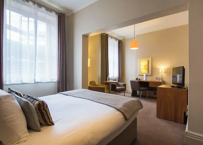 The Met - Newly Refurbished 4* Leeds (West Yorkshire)