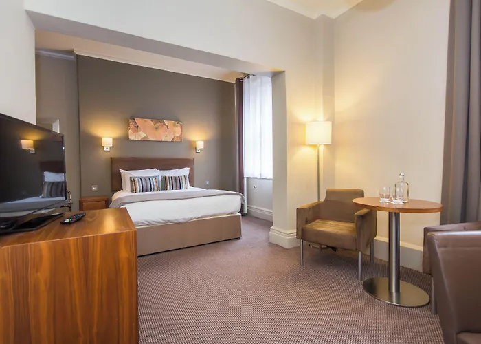 Hotel The Met - Newly Refurbished