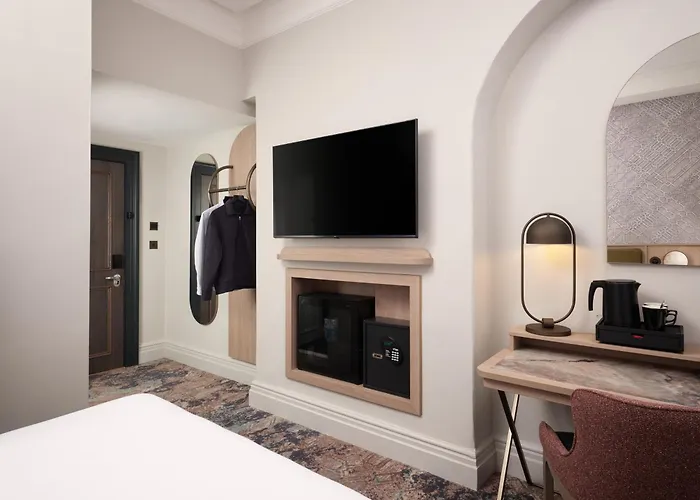 The Met - Newly Refurbished 4*