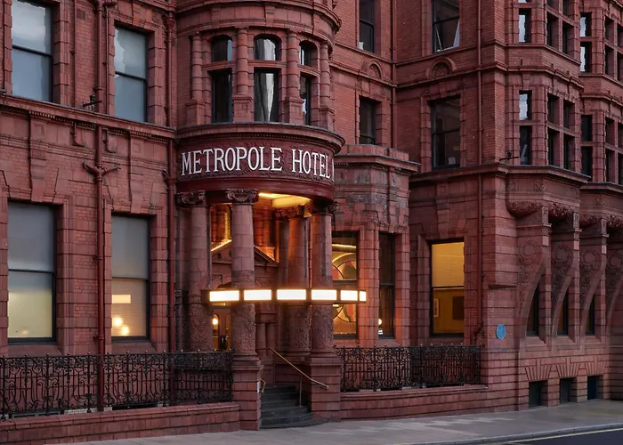 The Met - Newly Refurbished Hotel 4*