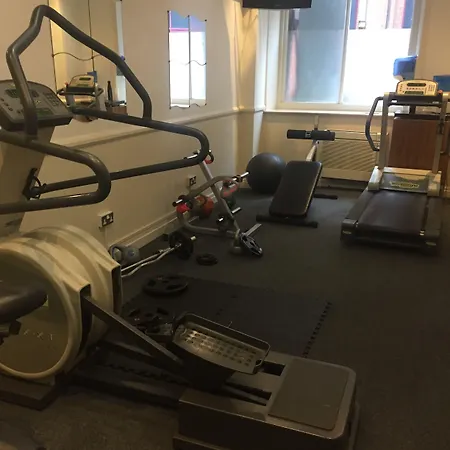 The Met - Newly Refurbished