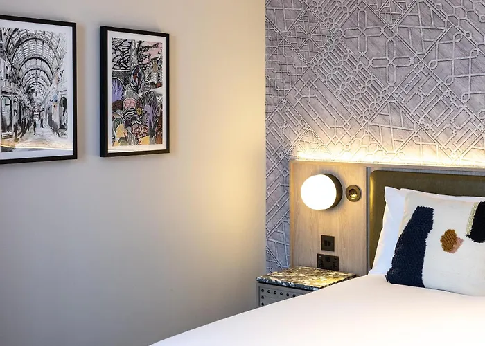 The Met - Newly Refurbished Hotel