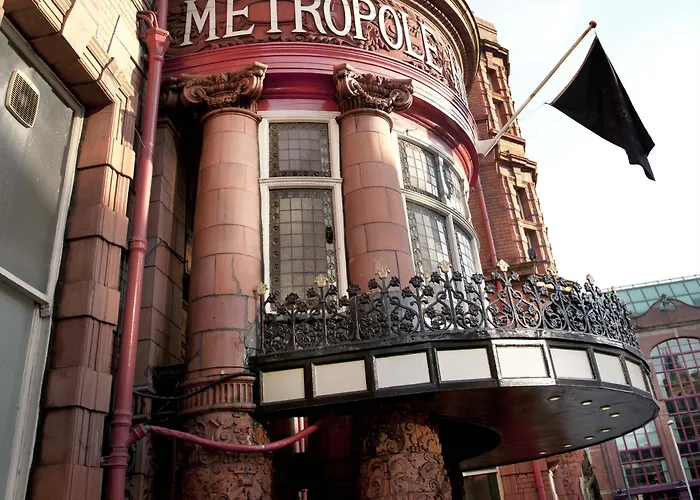 The Met - Newly Refurbished 4*