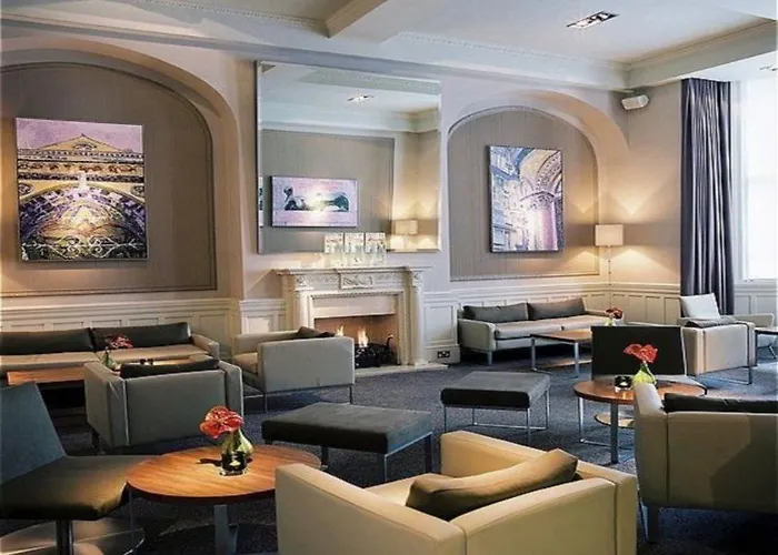 The Met - Newly Refurbished 4* Leeds (West Yorkshire)